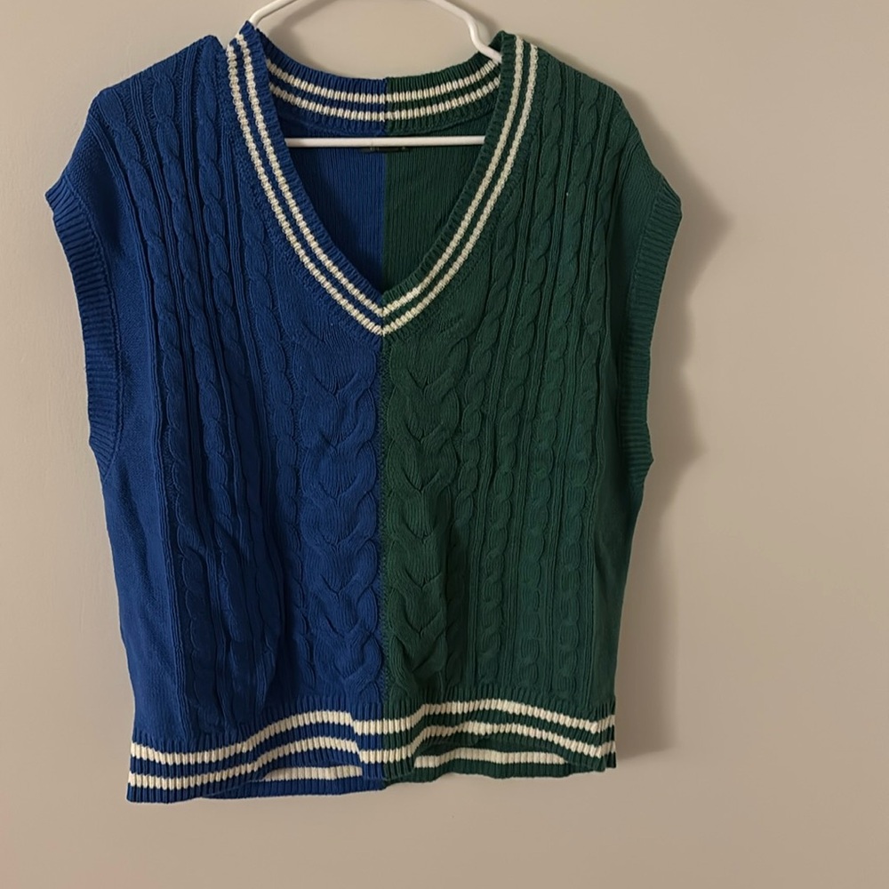 Sweater vest